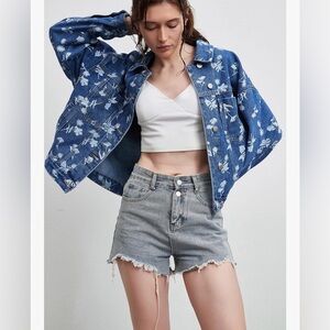 Floral Denim Jacket Oversized button Vintage pockets ( chose a size )